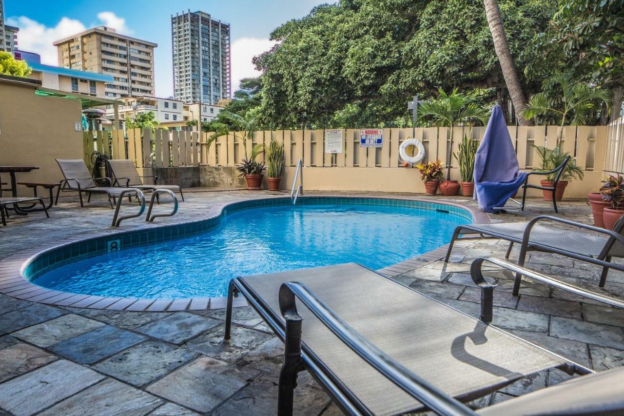 Beautiful Studio In The Heart Of Vibrant Waikiki Honolulu Exterior foto